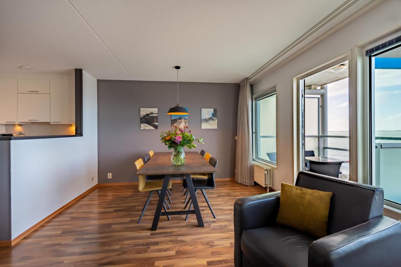 Strandappartementen De Gulden Stroom Apartment